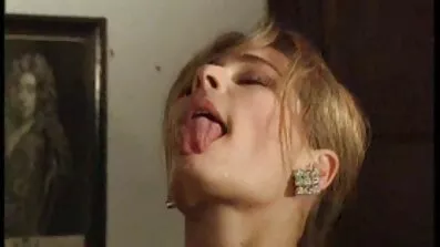 કલ્પના કરો કે બીપી સેકસી વીડિયો ગુજરાતી તમે પેરિસમાં છો.