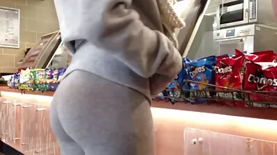 વેરહાઉસની સેકસી વીડિયો બીપી પીચર મુલાકાત