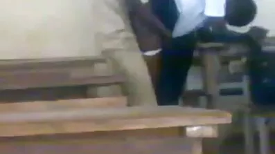 ફીતની સુંદરતા દૂર કર્યા હિન્દી બીપી સેકસી વીડિયો વિના