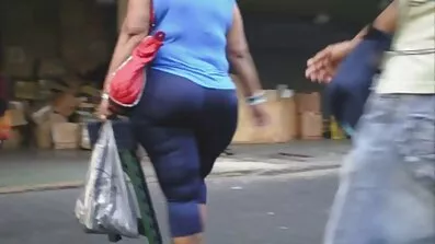 પાડોશીનું લૉન નરમ છે અને ગુજરાતી બીપી સેકસી વીડિયો તેની પત્ની સેક્સી છે